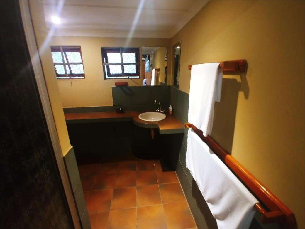Pumusa Bushcamp Hluhluwe Kültér fotó